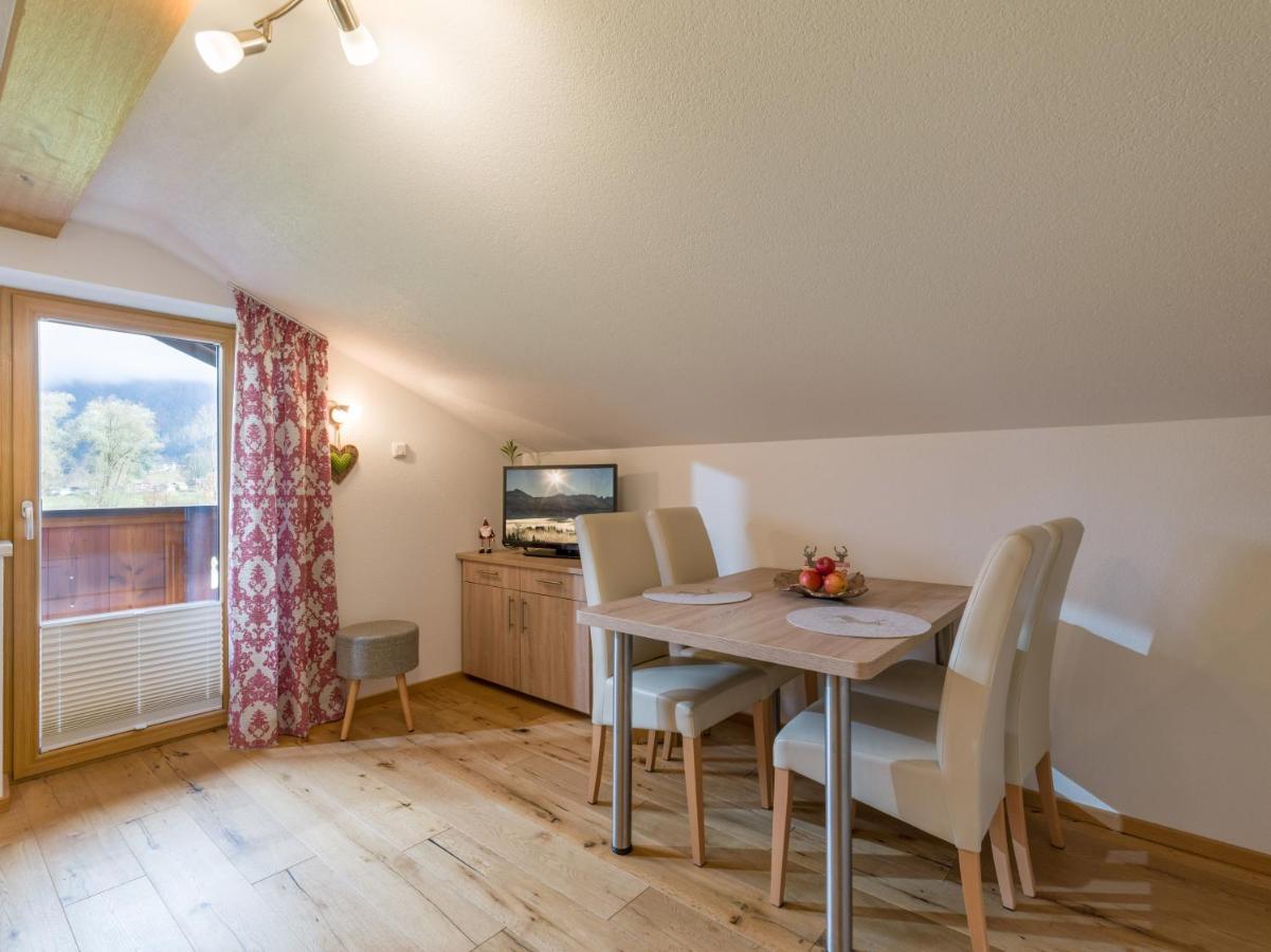 Gaestehaus Schwaiger - Wiesenweg Kössen Rom bilde